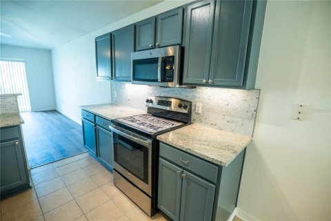 Casa en venta en Leesburg, Florida, 3 dormitorios, 149.76 m2 № 1915075 - foto 12