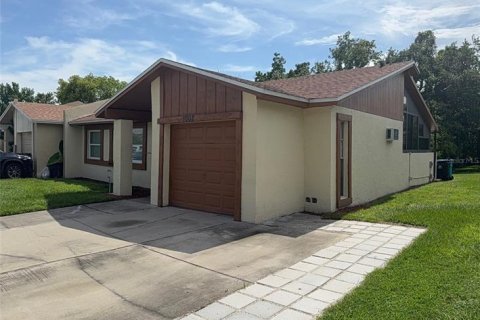 Townhouse in Orlando, Florida 3 bedrooms, 106.93 sq.m. № 2167072