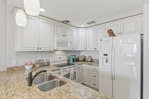 Copropriété à vendre à Saint Petersburg, Floride: 1 chambre, 109.62 m2 № 2105529 - photo 9
