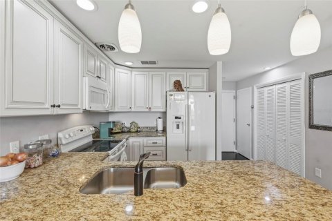 Copropriété à vendre à Saint Petersburg, Floride: 1 chambre, 109.62 m2 № 2105529 - photo 7