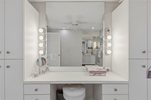 Copropriété à vendre à Saint Petersburg, Floride: 1 chambre, 109.62 m2 № 2105529 - photo 26