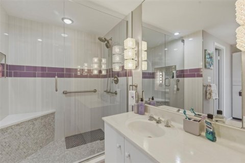 Copropriété à vendre à Saint Petersburg, Floride: 1 chambre, 109.62 m2 № 2105529 - photo 25