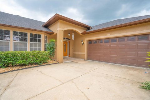 House in Clermont, Florida 5 bedrooms, 249.16 sq.m. № 1831379 - photo 2