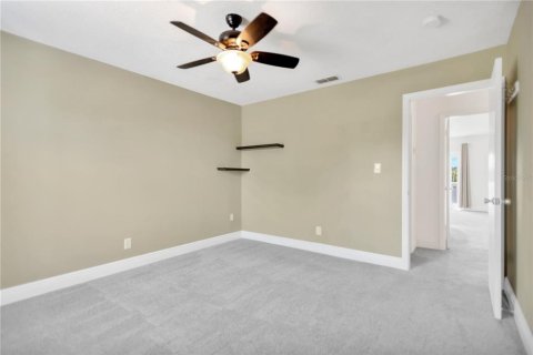 Townhouse in Saint Petersburg, Florida 2 bedrooms, 106.37 sq.m. № 1870289 - photo 28
