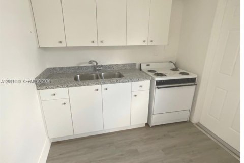 Apartment in Miami, Florida 1 bedroom, 106 sq.m. № 2075293 - photo 4