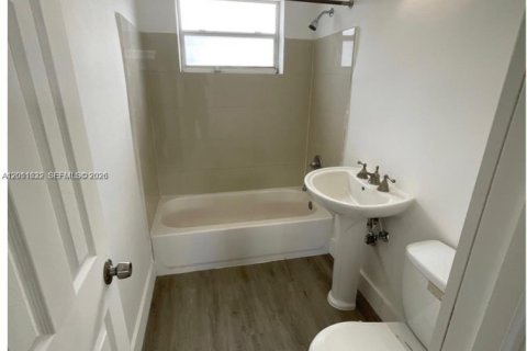 Apartment in Miami, Florida 1 bedroom, 106 sq.m. № 2075293 - photo 5