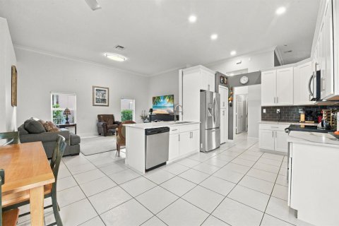 Купить виллу или дом в Корал-Спрингс, Флорида 3 комнаты, 219.53м2, № 2428144 - фото 17