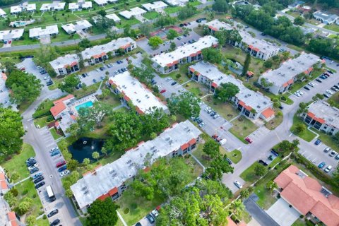 Copropriété à louer à Sarasota, Floride: 2 chambres, 81.38 m2 № 2325232 - photo 2
