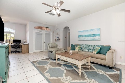 House in North Port, Florida 3 bedrooms, 167.6 sq.m. № 1774654 - photo 6