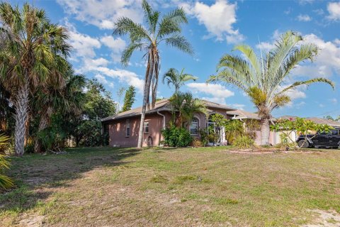 House in North Port, Florida 3 bedrooms, 167.6 sq.m. № 1774654 - photo 21