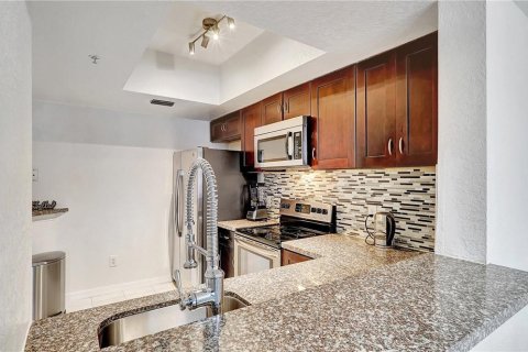 Adosado en alquiler en Sunrise, Florida, 3 dormitorios, 130.9 m2 № 2387921 - foto 12