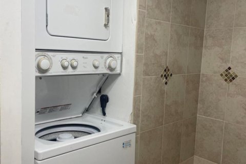 Condo in Delray Beach, Florida, 2 bedrooms  № 2086814 - photo 13