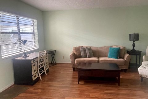 Condo in Delray Beach, Florida, 2 bedrooms  № 2086814 - photo 10