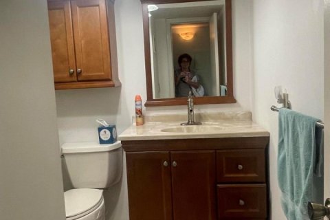 Condo in Delray Beach, Florida, 2 bedrooms  № 2086814 - photo 11