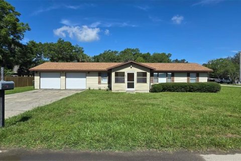 Casa en venta en Umatilla, Florida, 3 dormitorios, 118.54 m2 № 2229609 - foto 13