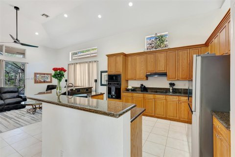 Casa en venta en Coral Springs, Florida, 4 dormitorios, 282.24 m2 № 1742071 - foto 21