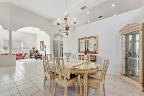 Casa en venta en Coral Springs, Florida, 4 dormitorios, 282.24 m2 № 1742071 - foto 13