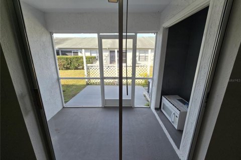 Villa ou maison à louer à New Port Richey, Floride: 2 chambres, 82.5 m2 № 2383915 - photo 21
