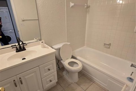 Villa ou maison à louer à New Port Richey, Floride: 2 chambres, 82.5 m2 № 2383915 - photo 16