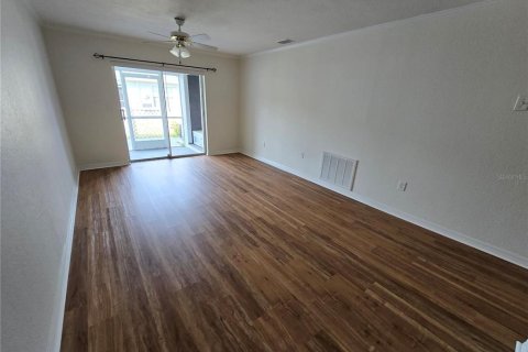 Villa ou maison à louer à New Port Richey, Floride: 2 chambres, 82.5 m2 № 2383915 - photo 5