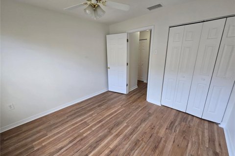 Villa ou maison à louer à New Port Richey, Floride: 2 chambres, 82.5 m2 № 2383915 - photo 20