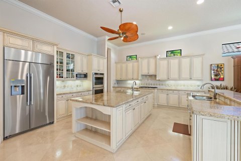 House in West Palm Beach, Florida 5 bedrooms, 487.83 sq.m. № 2248574 - photo 25