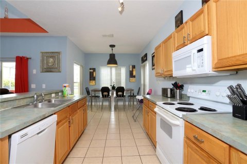 House in Kissimmee, Florida 5 bedrooms, 238.94 sq.m. № 1833029 - photo 13