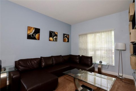 House in Kissimmee, Florida 5 bedrooms, 238.94 sq.m. № 1833029 - photo 9