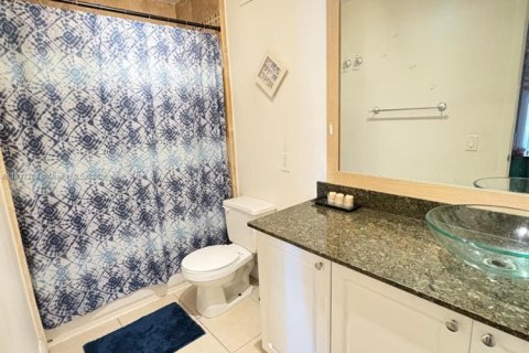 Купить кондоминиум в Майами, Флорида 3 спальни, 116.13м2, № 1309424 - фото 15