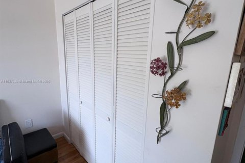 Купить кондоминиум в Майами, Флорида 3 спальни, 116.13м2, № 1309424 - фото 14