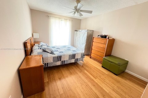 Купить кондоминиум в Майами, Флорида 3 спальни, 116.13м2, № 1309424 - фото 18