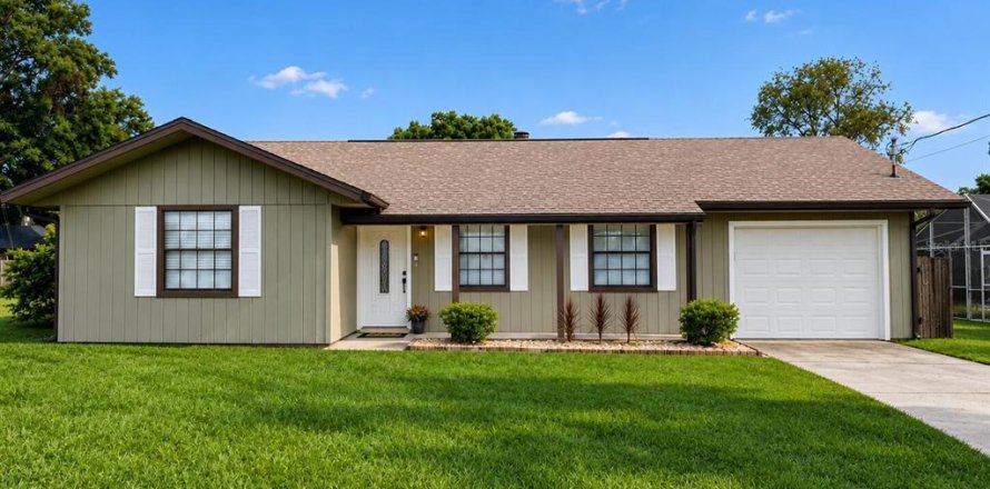 Villa ou maison à Ocala, Floride 3 chambres, 113.53 m2 № 2345413