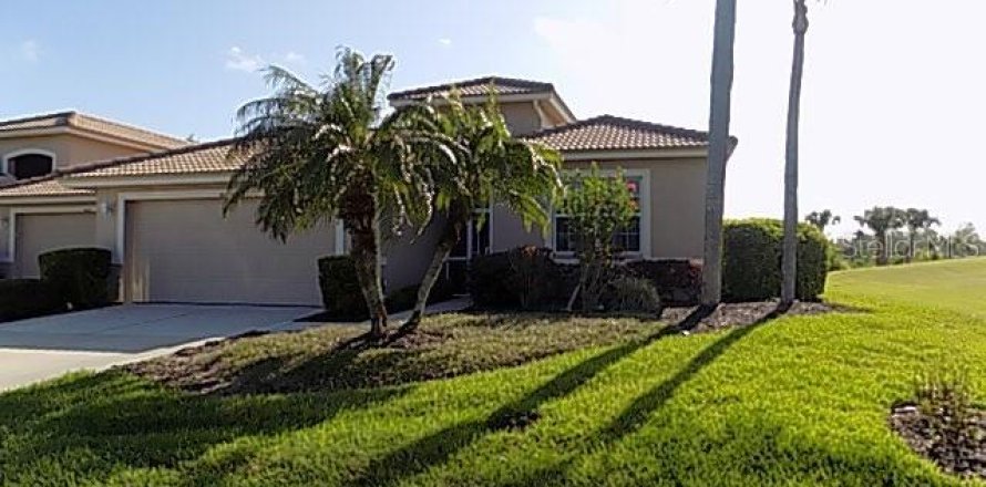 Villa ou maison à Sarasota, Floride 2 chambres, 174.1 m2 № 2142567