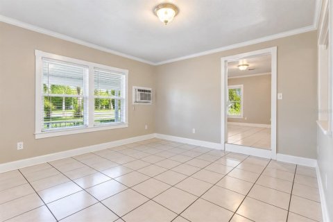 Casa en venta en Orlando, Florida, 4 dormitorios, 147.71 m2 № 2369344 - foto 12