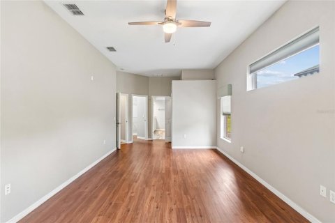 House in Weeki Wachee, Florida 3 bedrooms, 214.88 sq.m. № 2284863 - photo 16