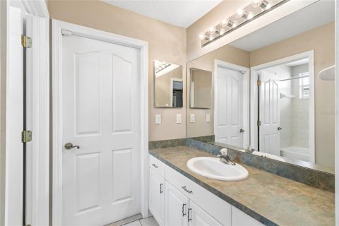 House in Weeki Wachee, Florida 3 bedrooms, 214.88 sq.m. № 2284863 - photo 29