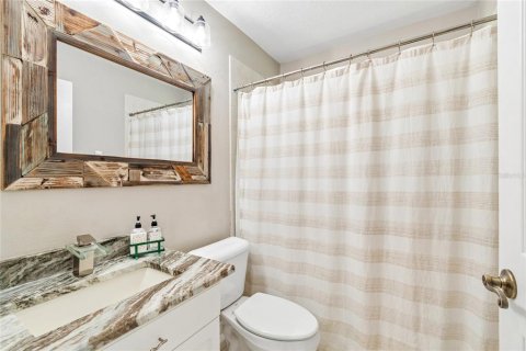 House in Weeki Wachee, Florida 3 bedrooms, 214.88 sq.m. № 2284863 - photo 25