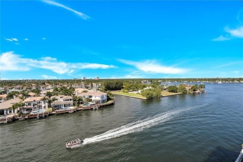 Condominio en venta en Hollywood, Florida, 2 dormitorios, 116.31 m2 № 2052367 - foto 3