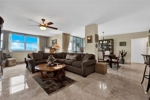 Condominio en venta en Hollywood, Florida, 2 dormitorios, 116.31 m2 № 2052367 - foto 8