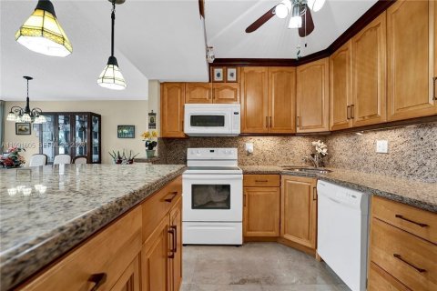 Condominio en venta en Hollywood, Florida, 2 dormitorios, 116.31 m2 № 2052367 - foto 4