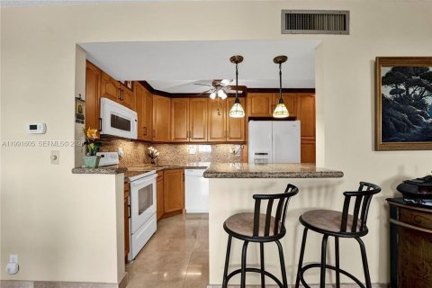 Condominio en venta en Hollywood, Florida, 2 dormitorios, 116.31 m2 № 2052367 - foto 5