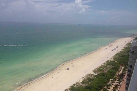 Copropriété à vendre à Miami Beach, Floride: 2 chambres, 130.06 m2 № 1966277 - photo 8