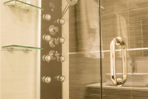 Copropriété à vendre à Miami Beach, Floride: 2 chambres, 130.06 m2 № 1966277 - photo 22