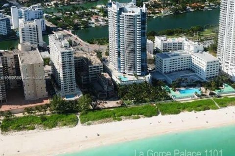 Copropriété à vendre à Miami Beach, Floride: 2 chambres, 130.06 m2 № 1966277 - photo 16