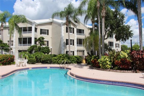 Condo in Oakland Park, Florida, 1 bedroom  № 2048036 - photo 19