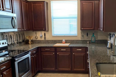 Townhouse in Riverview, Florida 4 bedrooms, 205.22 sq.m. № 1597741 - photo 11