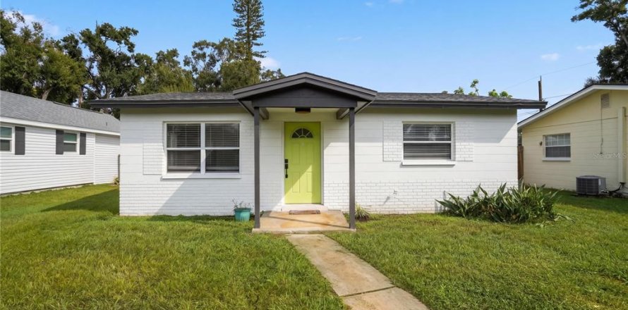 Villa ou maison à Gulfport, Floride 2 chambres, 77.29 m2 № 2410422