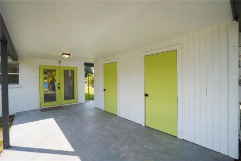 Villa ou maison à louer à Gulfport, Floride: 2 chambres, 77.29 m2 № 2410422 - photo 19