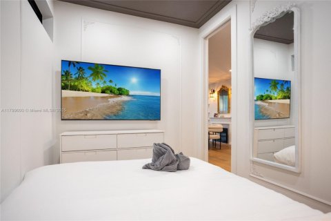 Снять в аренду таунхаус в Майами, Флорида 4 спальни, 161.65м2, № 1959451 - фото 27