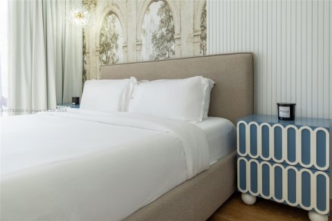 Снять в аренду таунхаус в Майами, Флорида 4 спальни, 161.65м2, № 1959451 - фото 19